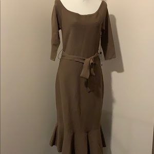 Elegant Eva Mendes Brown dress